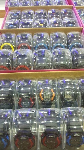 Toptan Kutulu Dijital Erkek Çocuk Saat