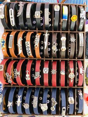 Toptan Figürlü Deri Bileklik 