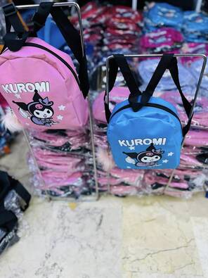 Toptan KUROMİ Model Ponponlu Çocuk Sırt Çantası