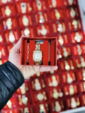 Toptan Kutulu Bayan Metal Lüx Saat Kombin Set Takımı