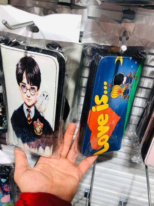 Büyük Boy Baskılı Resimli Cüzdan