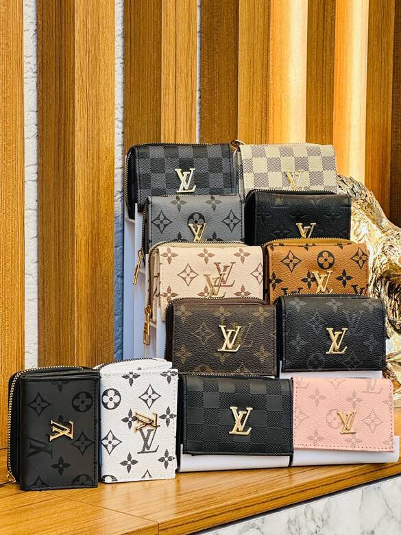 Toptan Bayan Markalı Yazılı Kısa Model Cüzdan