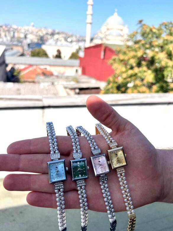 Toptan İnci Kordonlu Bayan Metal Lüx Saat 