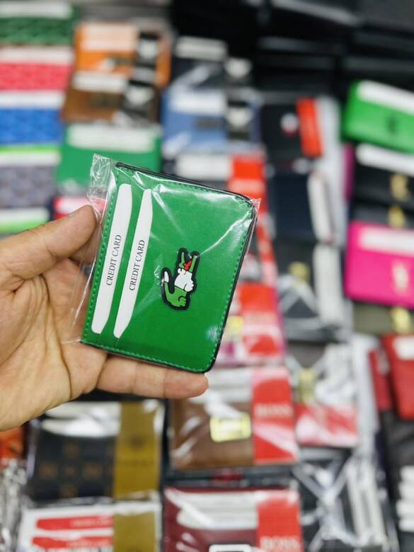 Toptan Metal Logo Baskılı Kartlık Cüzdan 