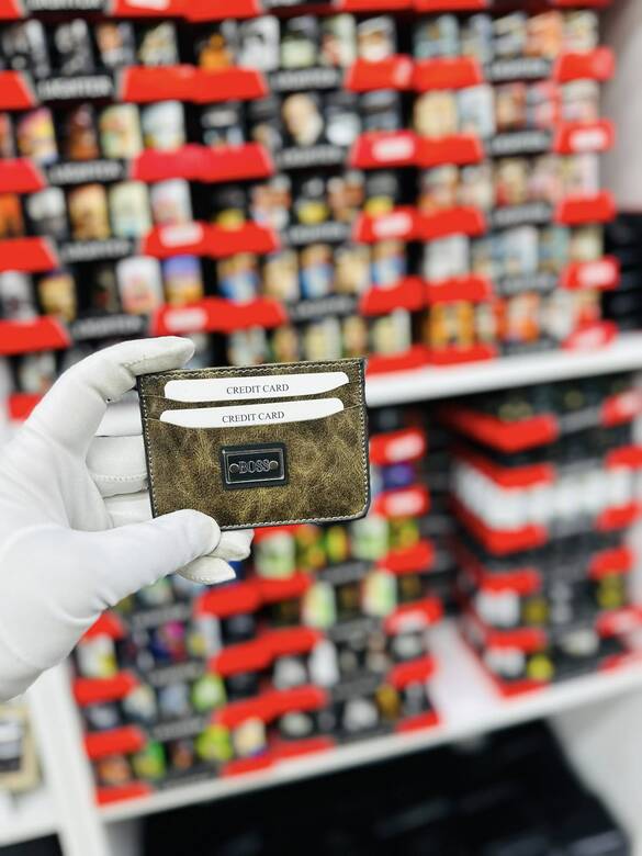 Toptan Metal Logo Baskılı Kartlık Cüzdan 