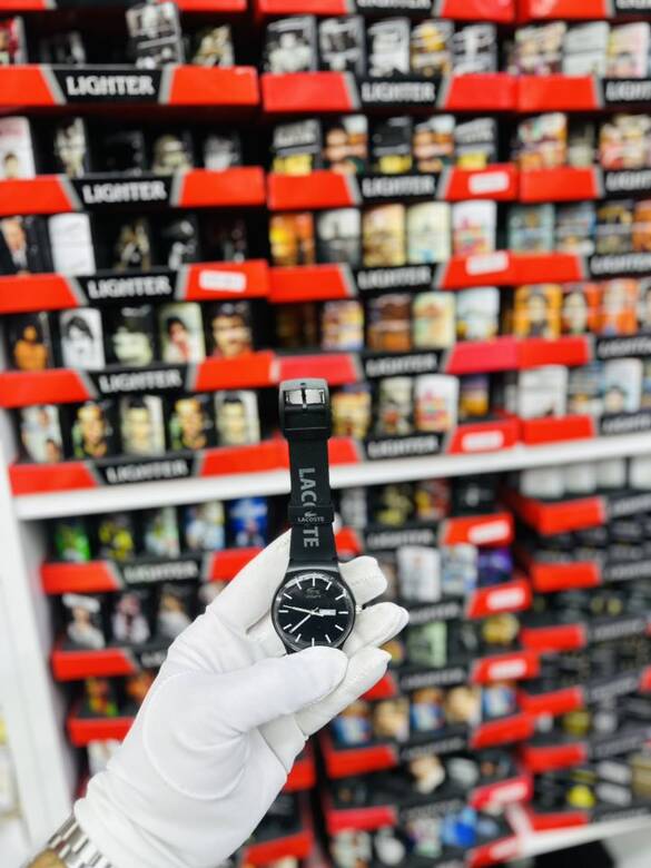 Toptan Silikon Kordonlu Takvimli Lacoste Model Kol Saati 