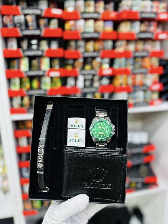 Toptan Takvimli Yazılı Kutulu 4'lü Metal Saat Kombin Takımı