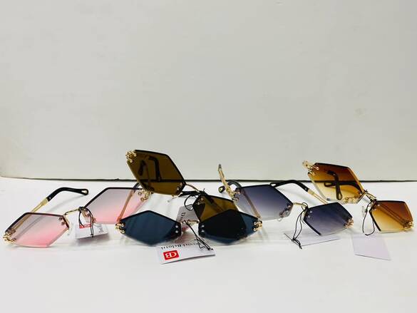 U.V Kristal Kesme Kalite Gözlük